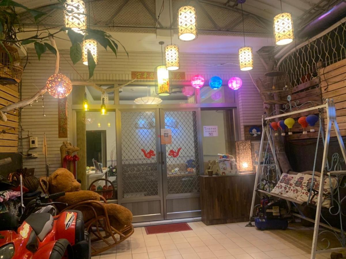 Xincun Seed Homestay Tainan Zewnętrze zdjęcie